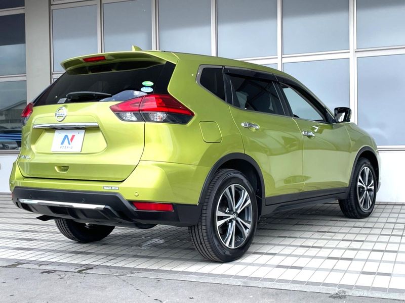 2017 Nissan X-Trail DBA-NT32 (UW-6a56fbe601d6c)[18]