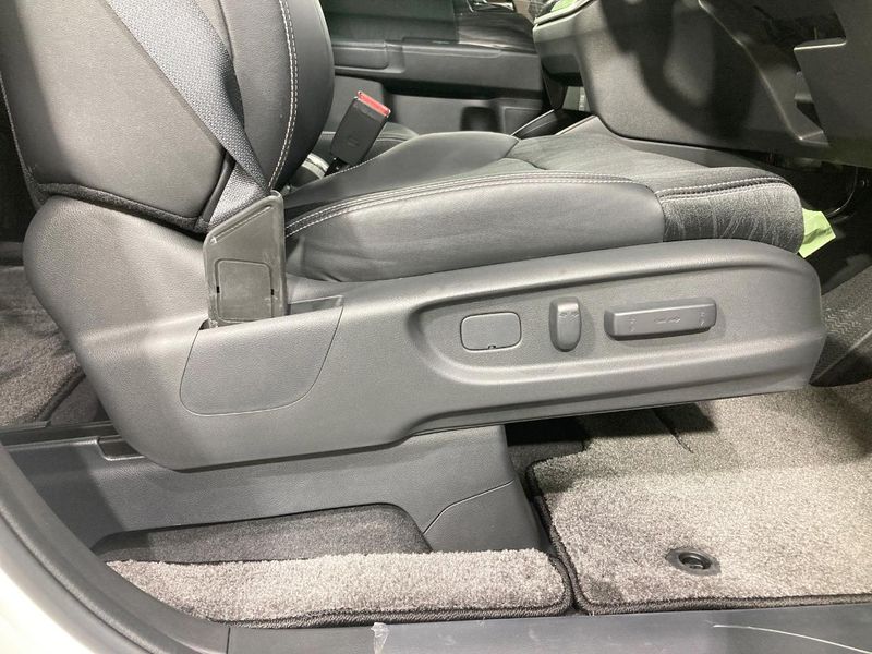 2016 Honda Odyssey Hybrid DAA-RC4 (UW-6a56fbf40f414)[25]