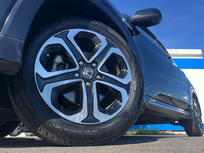 2017 Honda Vezel DAA-RU3 (UW-6a56fc024ccdb)[17]