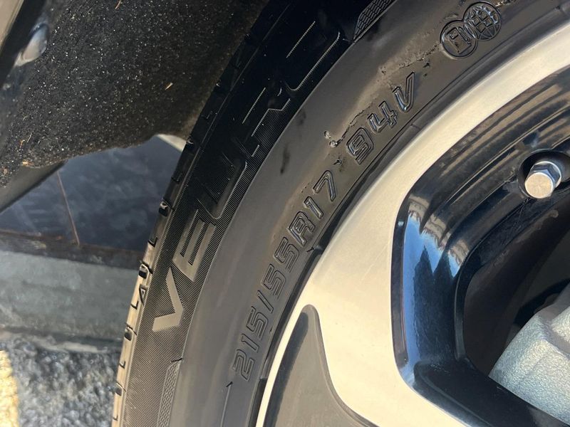 2017 Honda Vezel DAA-RU3 (UW-6a56fc024ccdb)[20]