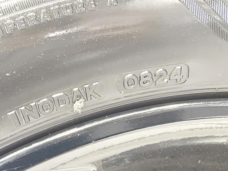 2024 Honda Vezel 6AA-RV5 (UW-6a56fc10da3a0)[25]