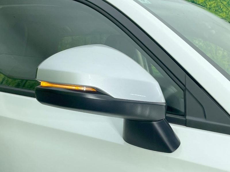 2025 Honda Vezel 6AA-RV5 (UW-6a56fc1360a5a)[5]