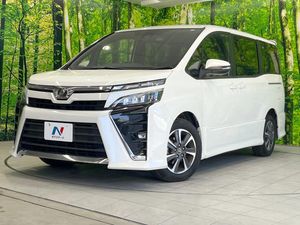 2017 Toyota Voxy DBA-ZRR80W