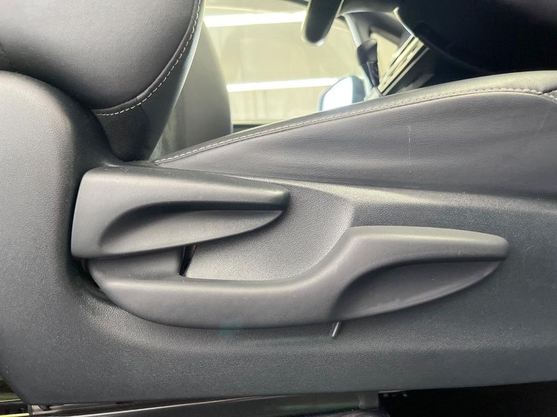 2021 Toyota Voxy 3BA-ZRR80W (UW-6a56fc92a74b7)[21]