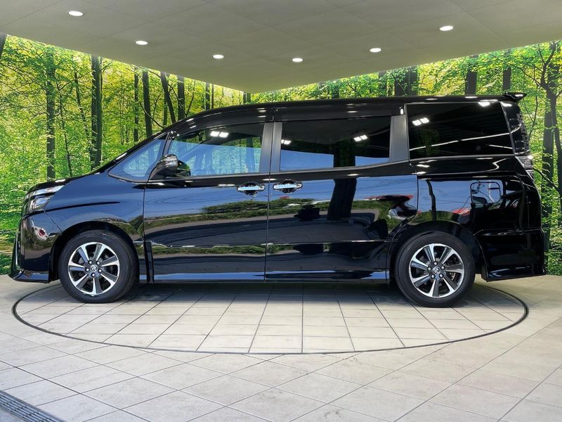 2021 Toyota Voxy 3BA-ZRR80W (UW-6a56fc93c4789)[11]