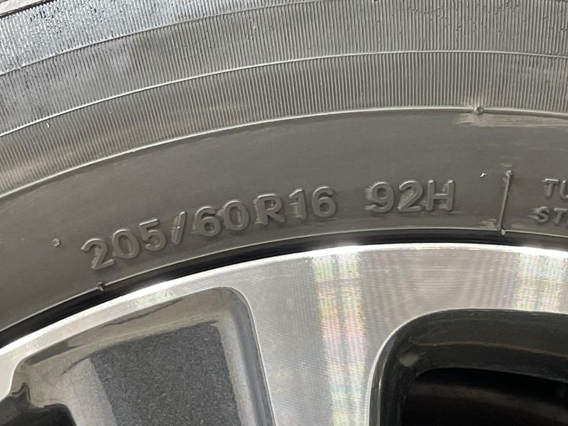 2021 Toyota Voxy 3BA-ZRR80W (UW-6a56fc93c4789)[17]