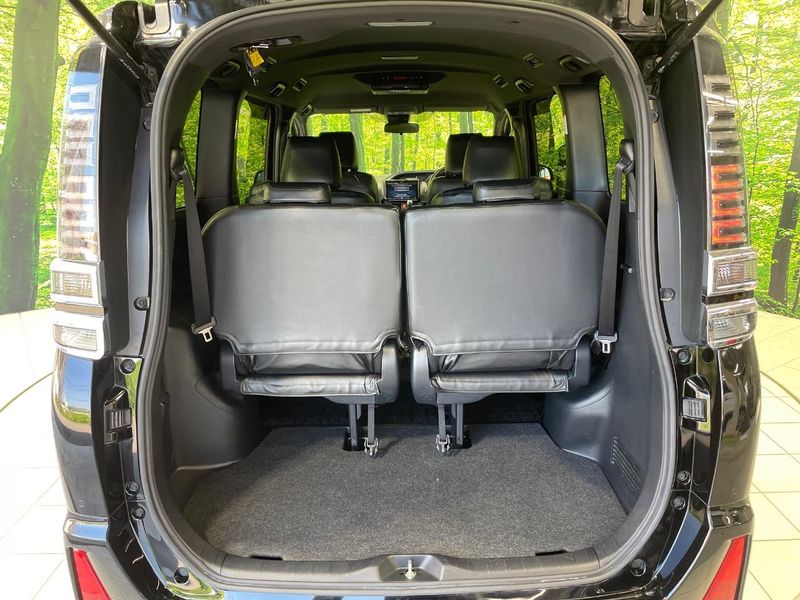 2021 Toyota Voxy 3BA-ZRR80W (UW-6a56fc93c4789)[24]