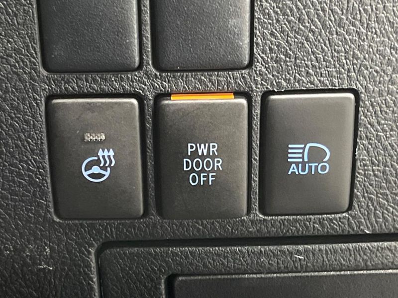 2023 Toyota Alphard 3BA-AGH30W (UW-6a5849b613c16)[14]