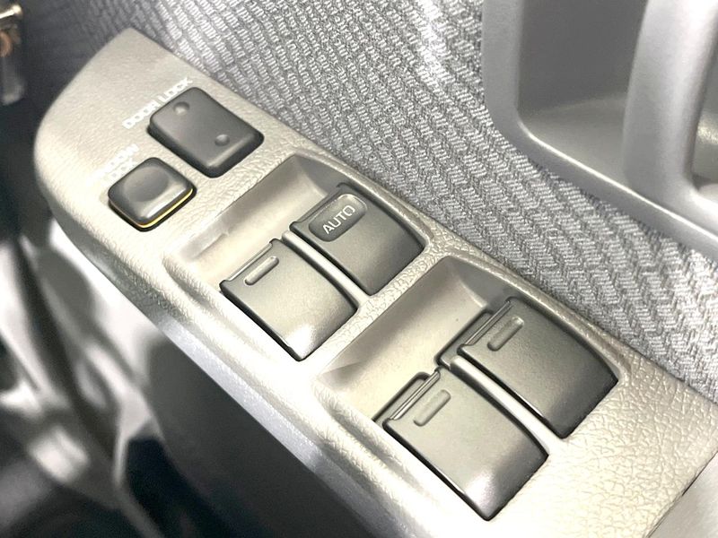 2015 Toyota Land Cruiser 70 CBF-GRJ76K (UW-6a584a7ee2cdd)[19]