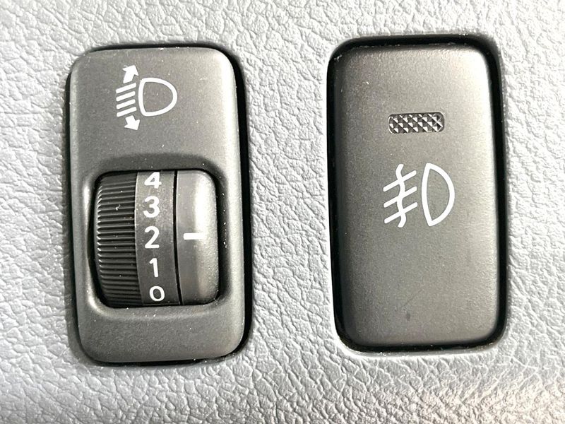 2015 Toyota Land Cruiser 70 CBF-GRJ76K (UW-6a584a7ee2cdd)[20]