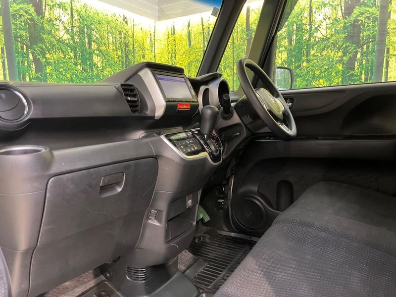 2015 Honda N-BOX DBA-JF1 (UW-6a584ac79dafa)[18]