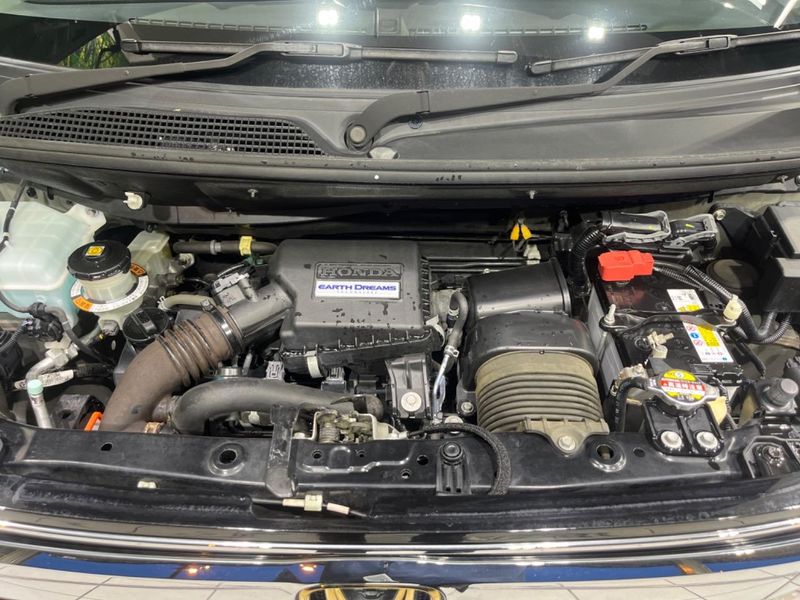 2018 Honda N-BOX CUSTOM DBA-JF3 (UW-6a584ad8e4c42)[6]