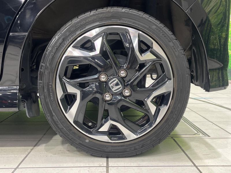 2018 Honda N-BOX CUSTOM DBA-JF3 (UW-6a584ad8e4c42)[11]