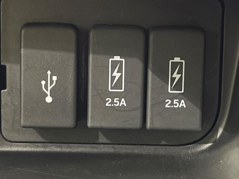 2018 Honda N-BOX CUSTOM DBA-JF3 (UW-6a584ad8e4c42)[29]