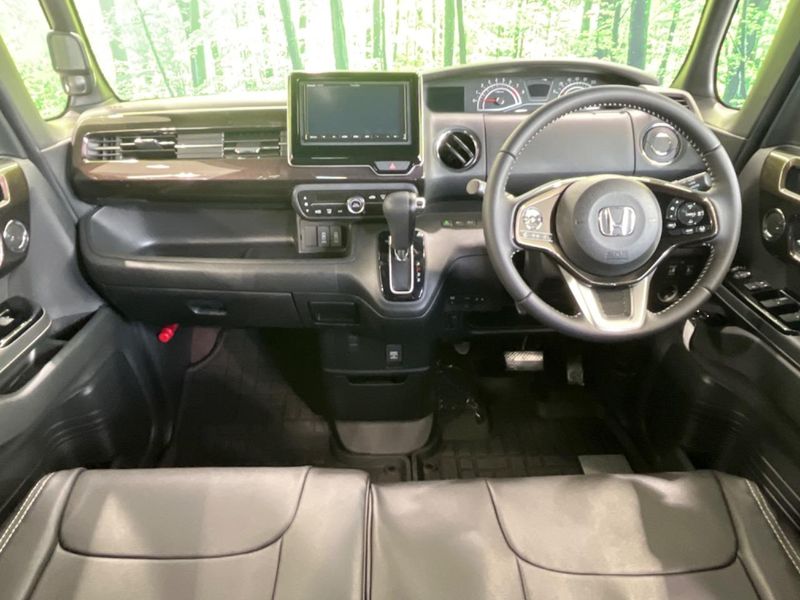 2019 Honda N-BOX CUSTOM DBA-JF3 (UW-6a584adab4e68)[21]