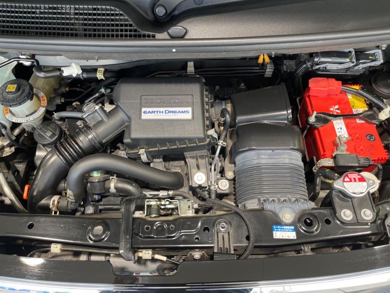 2019 Honda N-BOX CUSTOM DBA-JF3 (UW-6a584adab4e68)[6]
