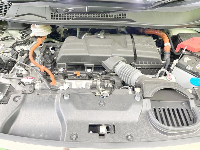 2025 Honda Step Wagon 6AA-RP8 (UW-6a584c5213d70)[4]