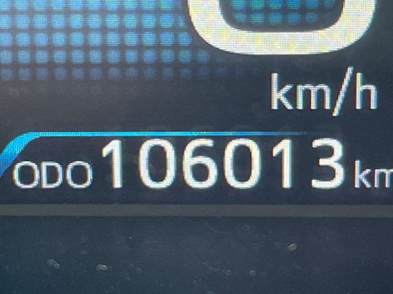 2017 Toyota Prius DAA-ZVW50 (UW-6a584ce1a7d0c)[2]