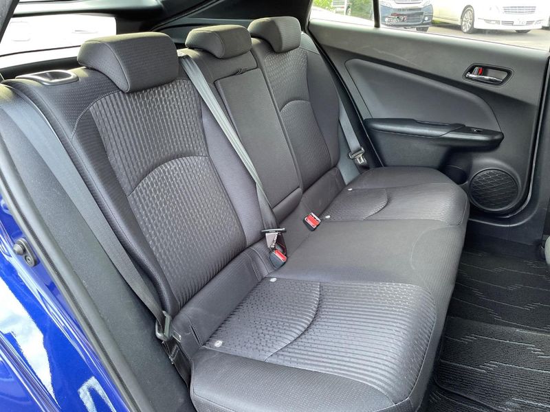 2017 Toyota Prius DAA-ZVW50 (UW-6a584ce1a7d0c)[17]