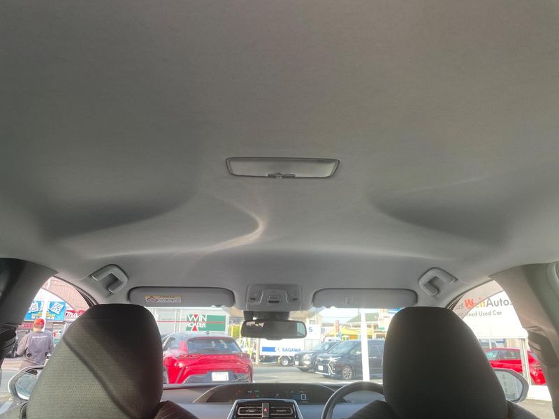 2019 Toyota Prius DAA-ZVW51 (UW-6a584ce4f1ba4)[28]