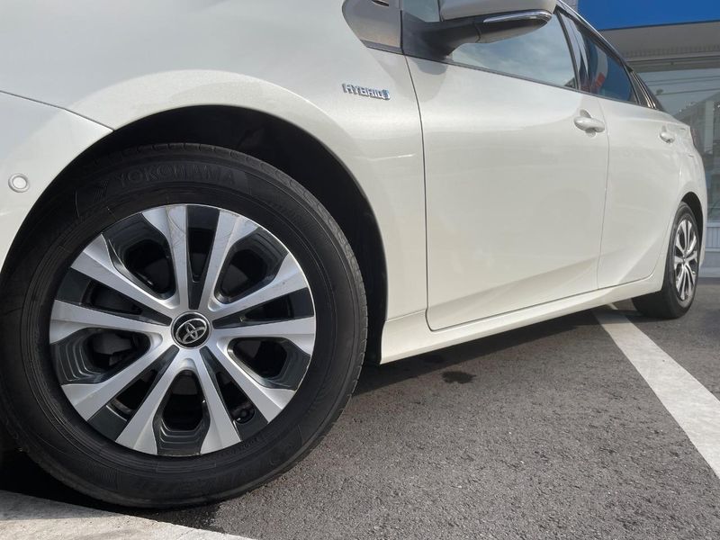 2019 Toyota Prius DAA-ZVW51 (UW-6a584ce4f1ba4)[6]