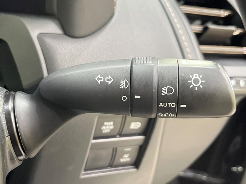 2023 Toyota Alphard Hybrid 6AA-AAHH40W (UW-6a599b870d7cb)[13]
