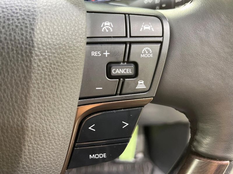 2023 Toyota Alphard Hybrid 6AA-AAHH40W (UW-6a599b870d7cb)[11]