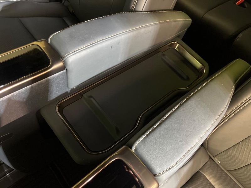 2024 Toyota Alphard Hybrid 6AA-AAHH40W (UW-6a599b8eabacc)[21]