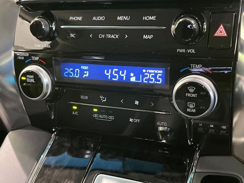 2021 Toyota Alphard 3BA-AGH35W (UW-6a599bb3abb11)[12]