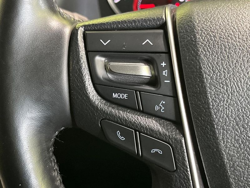 2021 Toyota Alphard 3BA-AGH35W (UW-6a599bb3abb11)[21]