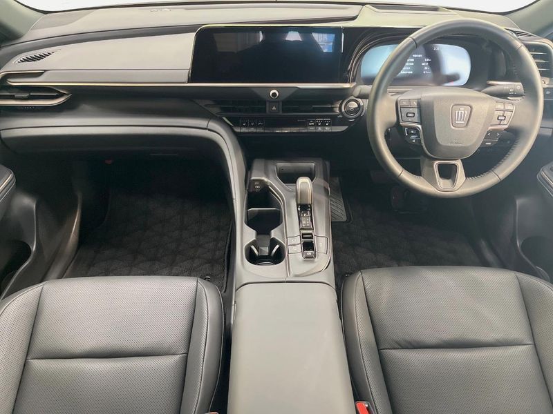 2023 Toyota Crown Crossover 6AA-AZSH35 (UW-6a599befa5a06)[25]