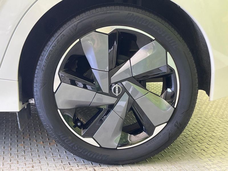 2023 Nissan Aura 6AA-FE13 (UW-6a599c5d05050)[24]