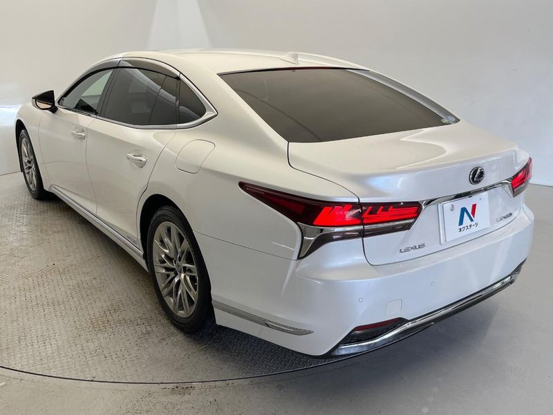 2018 Lexus LS DAA-GVF50 (UW-6a599ca68b87d)[27]