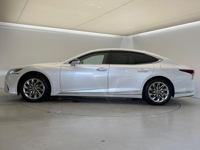 2018 Lexus LS DAA-GVF50 (UW-6a599ca68b87d)[29]