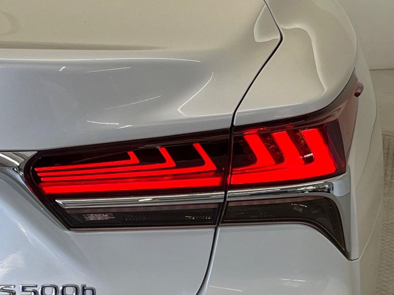 2018 Lexus LS DAA-GVF50 (UW-6a599ca68b87d)[19]