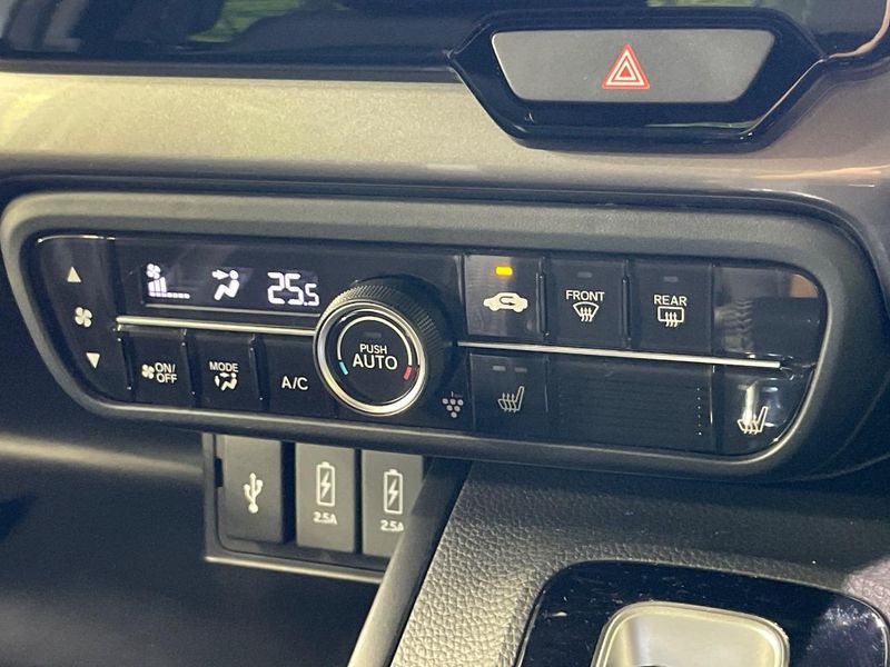 2022 Honda N-BOX CUSTOM 6BA-JF3 (UW-6a599cffe3e74)[22]