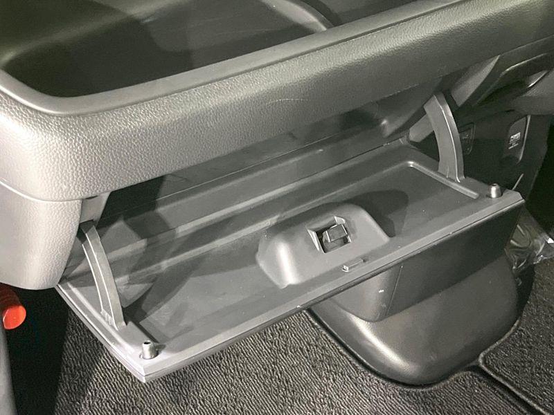 2021 Honda N-BOX CUSTOM 6BA-JF3 (UW-6a599d011c96d)[26]