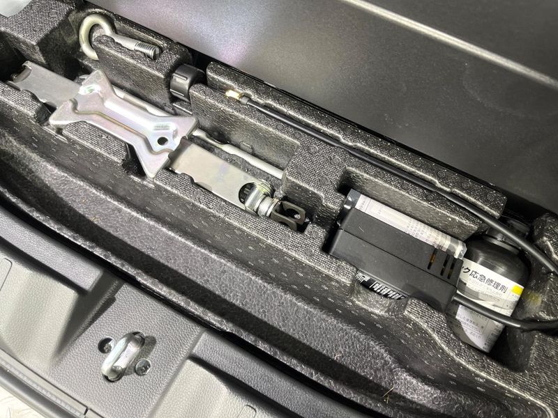 2021 Honda N-BOX CUSTOM 6BA-JF3 (UW-6a599d0359435)[16]