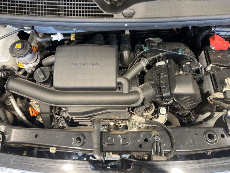 2022 Honda N-BOX CUSTOM 6BA-JF3 (UW-6a599d08469e7)[4]