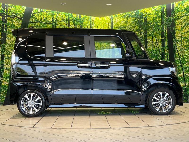 2022 Honda N-BOX CUSTOM 6BA-JF3 (UW-6a599d08469e7)[17]