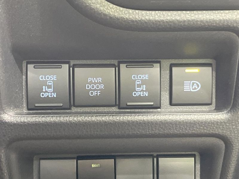 2023 Toyota Sienta 5BA-MXPC10G (UW-6a599e3c4bb14)[23]