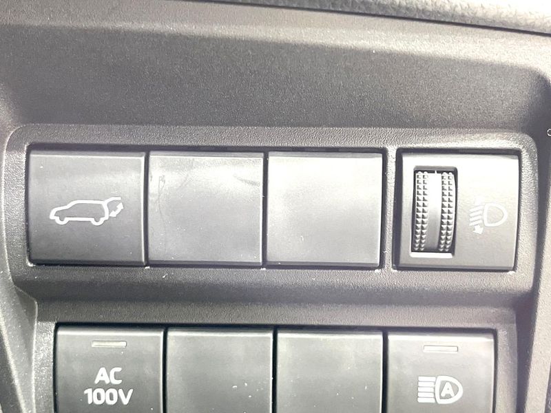 2021 Toyota Yaris Cross 6AA-MXPJ10 (UW-6a599e44ac69e)[9]