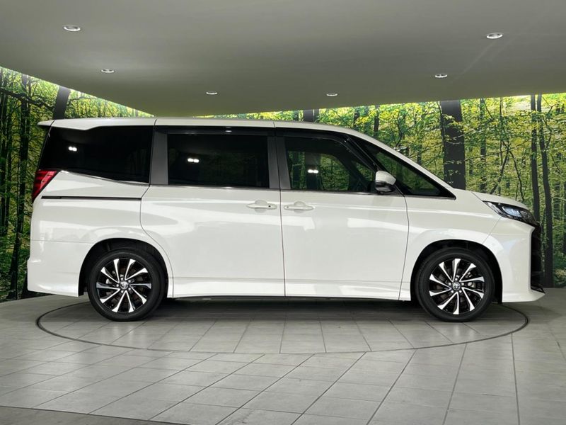 2023 Toyota Noah 6BA-MZRA90W (UW-6a599e74a450d)[11]
