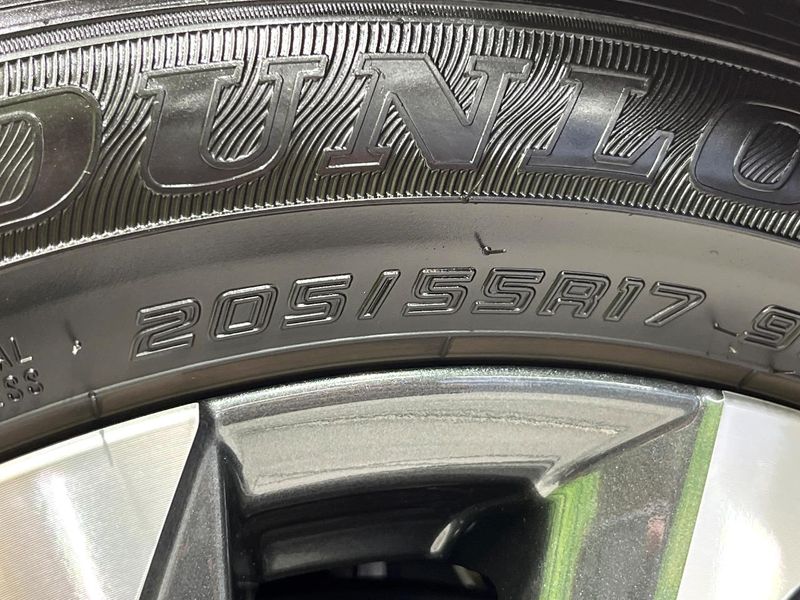 2023 Toyota Voxy 6BA-MZRA90W (UW-6a599e76999f5)[17]