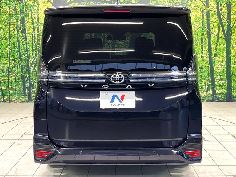 2023 Toyota Voxy 6BA-MZRA90W (UW-6a599e76999f5)[8]