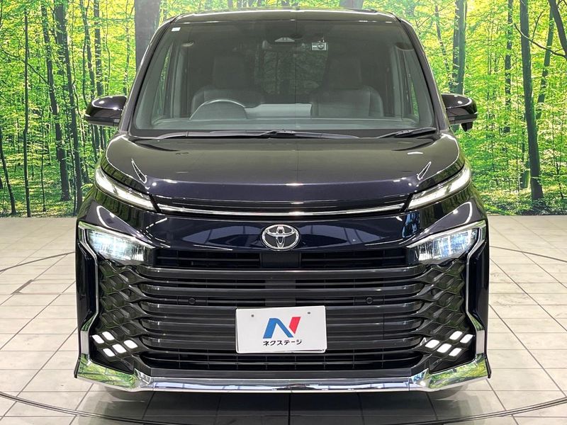 2023 Toyota Voxy 6BA-MZRA90W (UW-6a599e76999f5)[22]