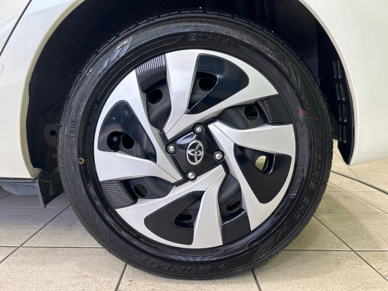 2020 Toyota Aqua DAA-NHP10 (UW-6a599e87ae01c)[9]