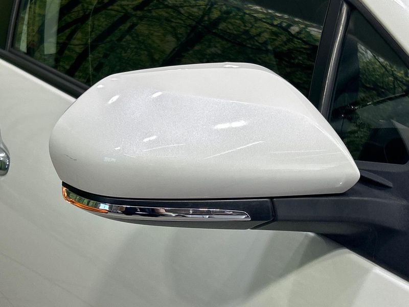 2020 Toyota Aqua DAA-NHP10 (UW-6a599e87ae01c)[13]