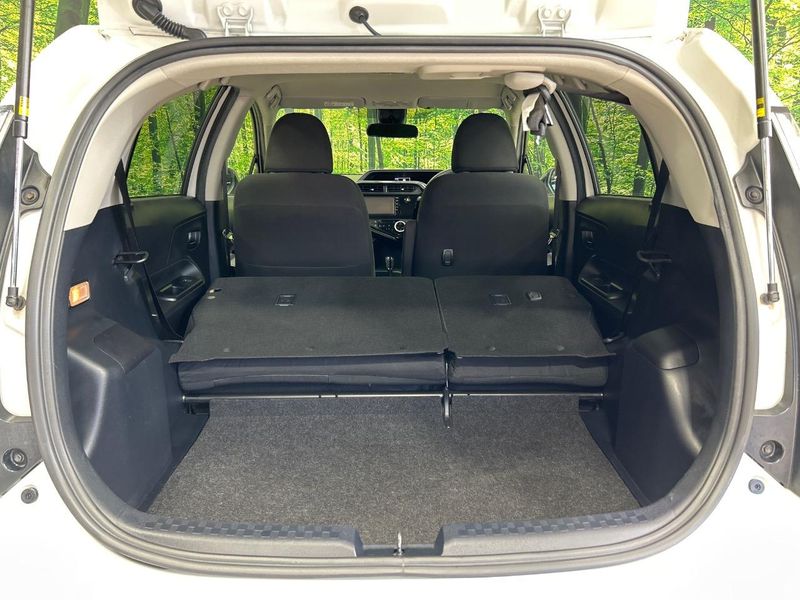 2020 Toyota Aqua DAA-NHP10 (UW-6a599e87ae01c)[27]