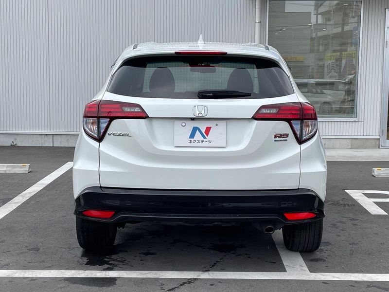 2017 Honda Vezel DAA-RU3 (UW-6a599eb57ad79)[23]
